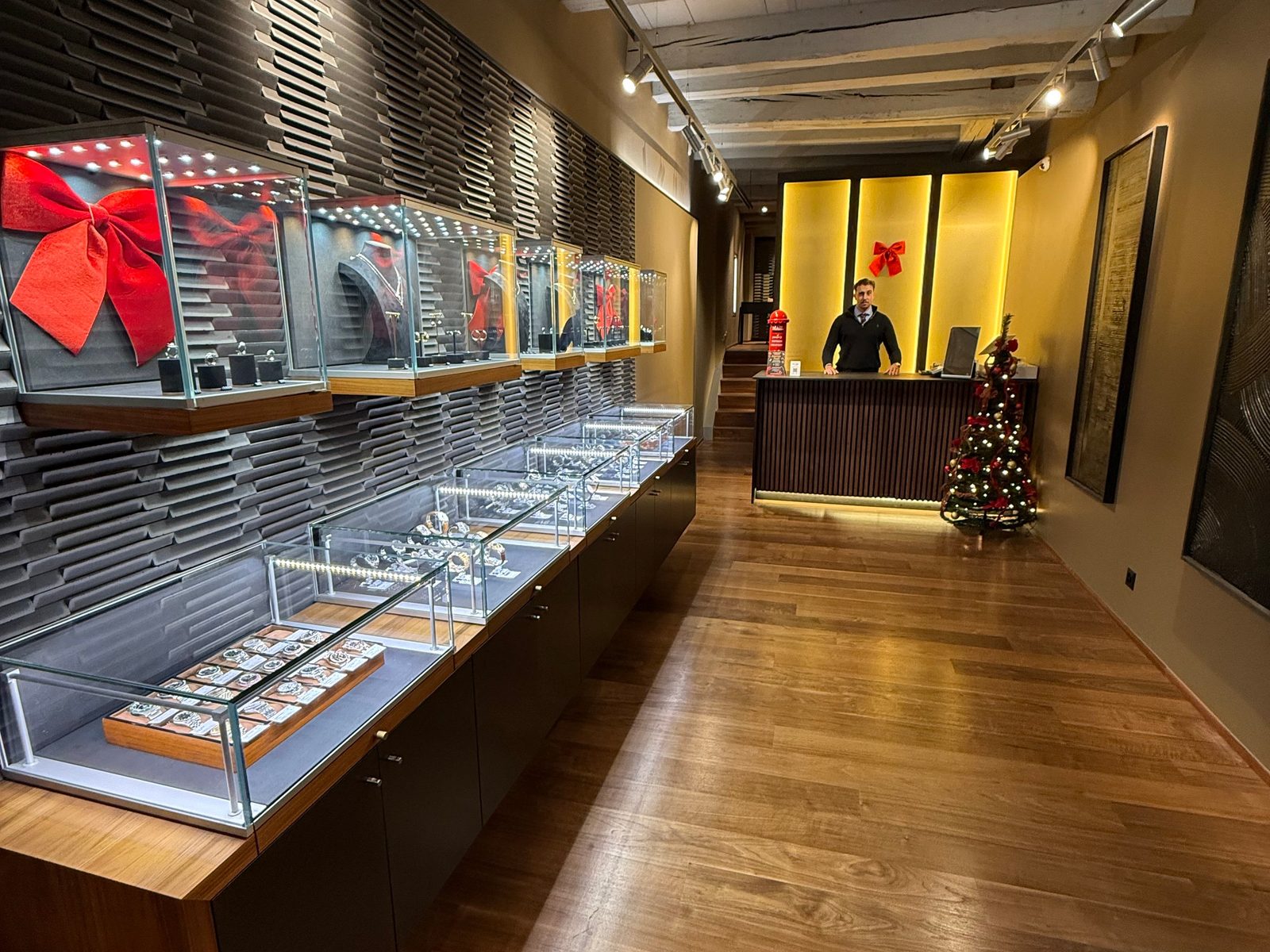 Les vitrines d'Evergold, Rue Saint-François 12
